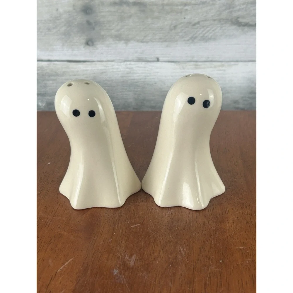 Ceramic Ghost Shaped Salt & Pepper Shakers Set, White, Halloween, Glossy Finish